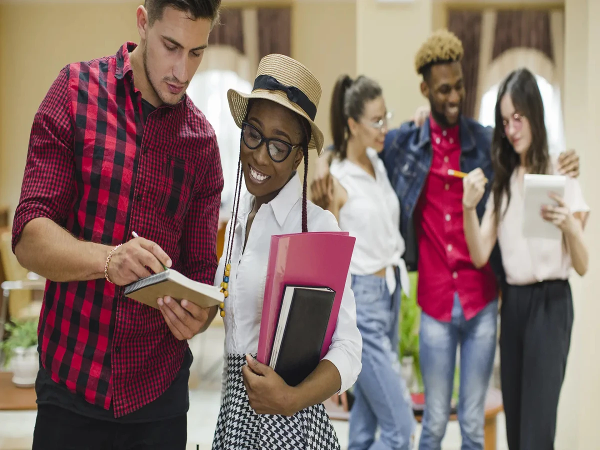 curso de estudos culturais em educação 180 horas